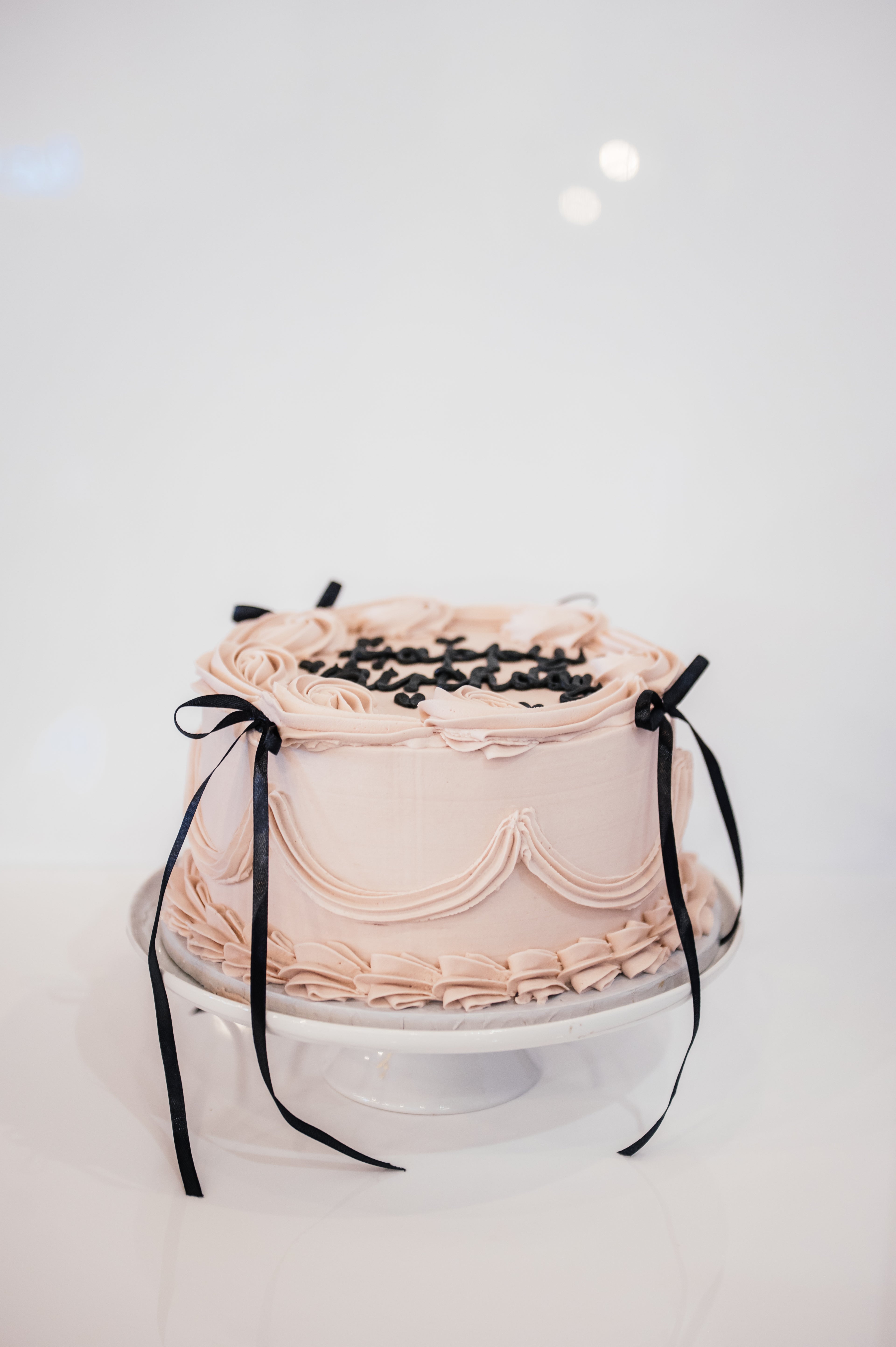 Pretty Bows Cake